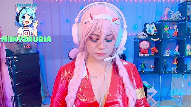  niiky online show from 10, 11, 2025