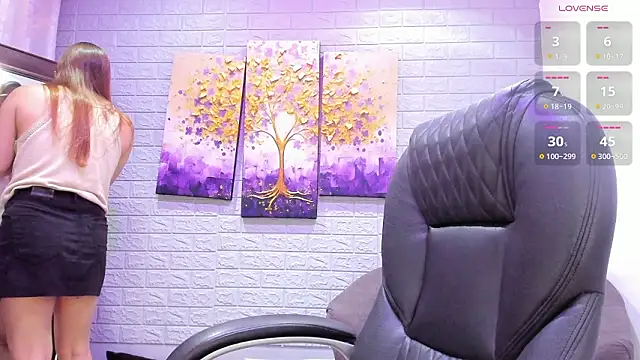  LaraMom  online show from 19, 3, 2026