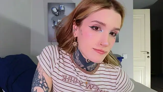 SophieInkk online show from 2, 10, 2025