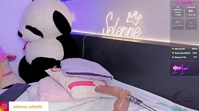 Snapshot of selenne_schmitt chatting on 28, 2, 2025 selenne schmitt online show from 28, 2, 2025