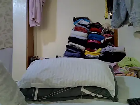 Snapshot of Elbony_ray chatting on 1, 12, 2025 Elbony ray online show from 1, 12, 2025