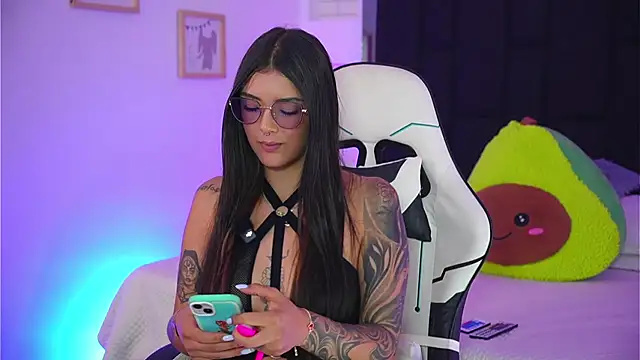 Marianamonroe  online show from 1, 4, 2026