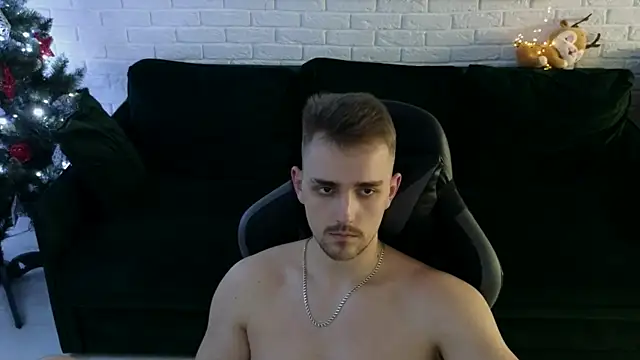 Larstar01 online show from 18, 12, 2024