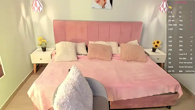 tiffani  love online show from 14, 3, 2025