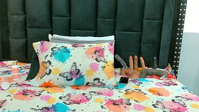 Snapshot of kinkyhousewifee chatting on 8, 2, 2026 kinkyhousewifee online show from 8, 2, 2026