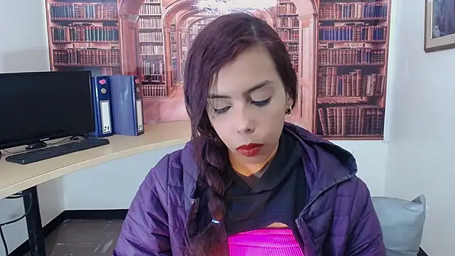 Snapshot of Catalella_Ar chatting on 21, 12, 2025 Catalella Ar online show from 21, 12, 2025