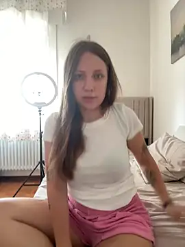 Snapshot of Sashabunny chatting on 6, 8, 2026 Sashabunny online show from 6, 8, 2026