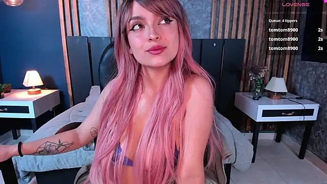 Snapshot of Mandy_Collins_ chatting on 4, 1, 2025 Mandy Collins online show from 4, 1, 2025