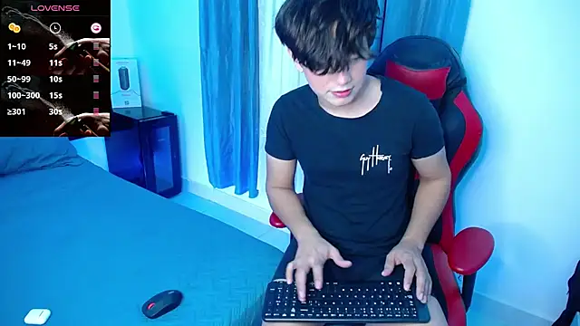 Snapshot of andyboy- chatting on 30, 1, 2025 andyboy- online show from 30, 1, 2025