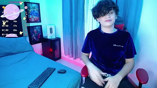 Snapshot of andyboy- chatting on 23, 3, 2025 andyboy- online show from 23, 3, 2025