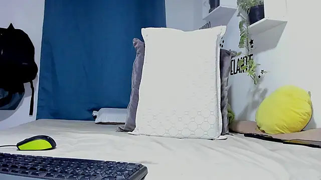 Aronxxs online show from 28, 2, 2026