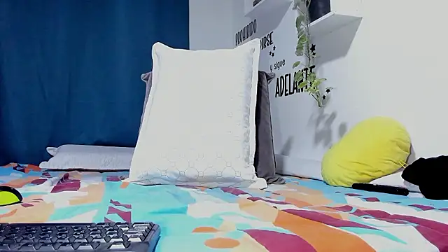 Aronxxs online show from 1, 3, 2026