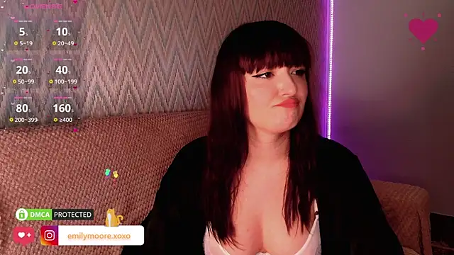 emilymoore   online show from 12, 12, 2024