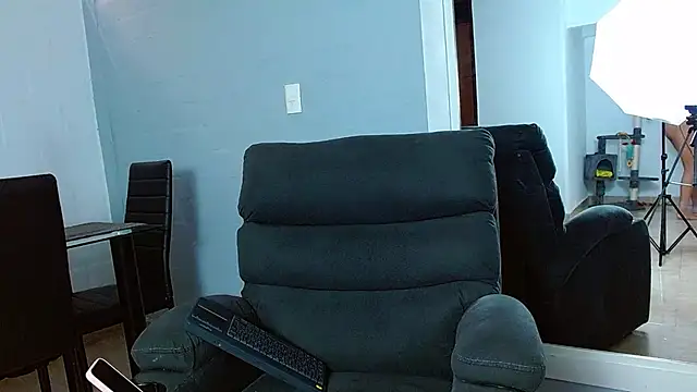 rousebonnett online show from 14, 1, 2025