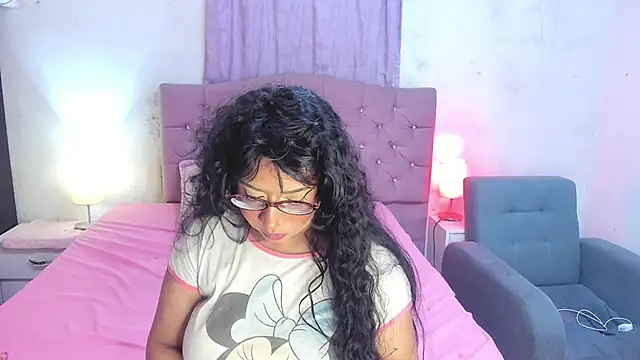 Latinabombsheell online show from 11, 6, 2026