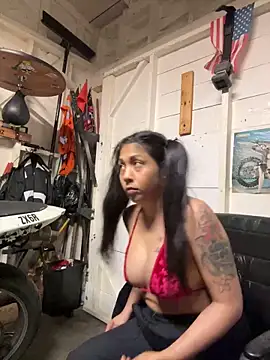 Snapshot of Gin4Cole chatting on 27, 2, 2025 Gin4Cole online show from 27, 2, 2025