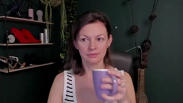 VivianWILD online show from 11, 3, 2025