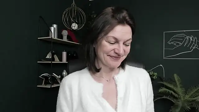 VivianWILD online show from 13, 4, 2026