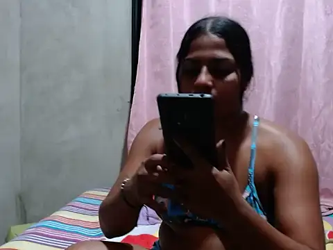 Snapshot of Giselabrunette25 chatting on 22, 5, 2026 Giselabrunette25 online show from 22, 5, 2026