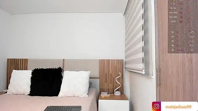 MalejaDiaz  online show from 10, 4, 2026