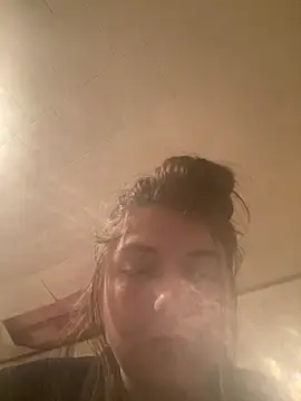 Snapshot of itzcheyduh chatting on 24, 2, 2026 itzcheyduh online show from 24, 2, 2026