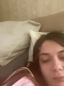 Snapshot of itzcheyduh chatting on 9, 3, 2026 itzcheyduh online show from 9, 3, 2026