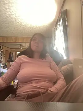 Snapshot of itzcheyduh chatting on 24, 3, 2026 itzcheyduh online show from 24, 3, 2026