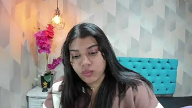Snapshot of LindaBreeS chatting on 8, 3, 2026 LindaBreeS online show from 8, 3, 2026