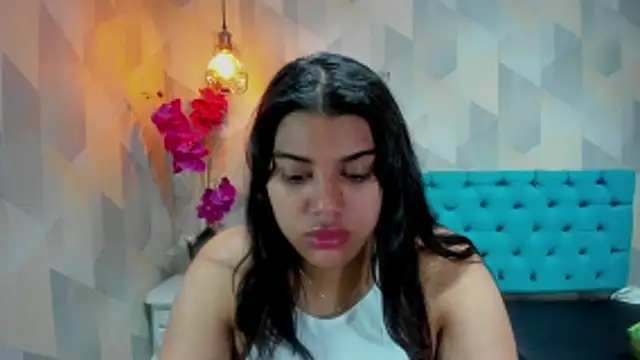 Snapshot of LindaBreeS chatting on 28, 3, 2026 LindaBreeS online show from 28, 3, 2026