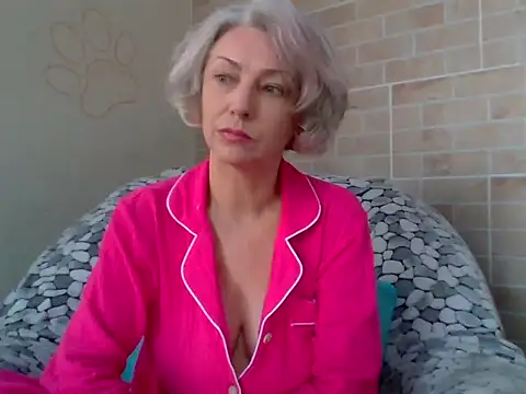 Snapshot of Lorie_Carrie chatting on 19, 9, 2025 Lorie Carrie online show from 19, 9, 2025