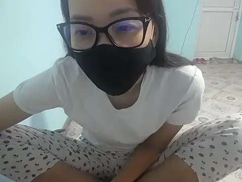 Snapshot of elllaaxx chatting on 12, 7, 2026 elllaaxx online show from 12, 7, 2026