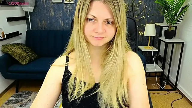 SmilingEmily  online show from 17, 10, 2025