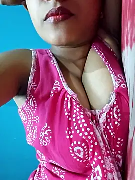 Snapshot of sexyindi_couple chatting on 15, 10, 2025 sexyindi couple online show from 15, 10, 2025