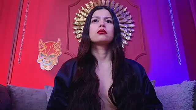 Julieta Russell online show from 4, 11, 2025