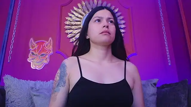 Julieta Russell online show from 26, 11, 2025