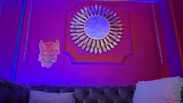 Snapshot of Julieta_Russell chatting on 16, 2, 2026 Julieta Russell online show from 16, 2, 2026