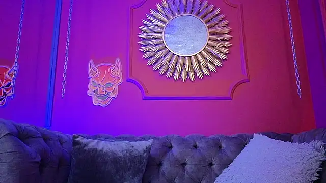 Snapshot of Julieta_Russell chatting on 17, 2, 2026 Julieta Russell online show from 17, 2, 2026