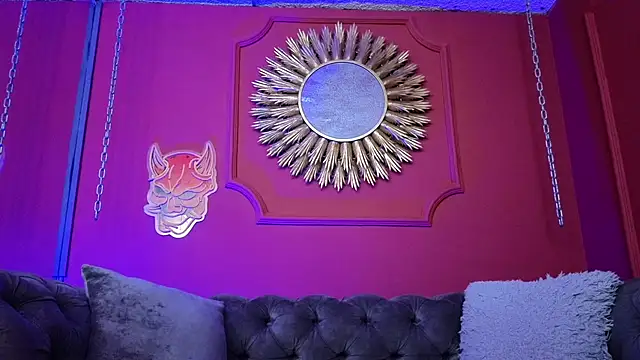 Snapshot of Julieta_Russell chatting on 26, 2, 2026 Julieta Russell online show from 26, 2, 2026