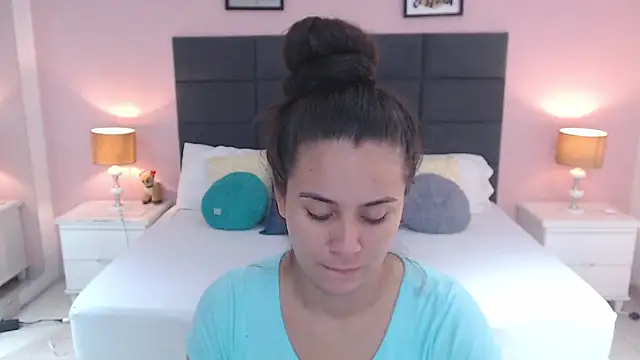 MadisonJenner online show from 22, 1, 2025