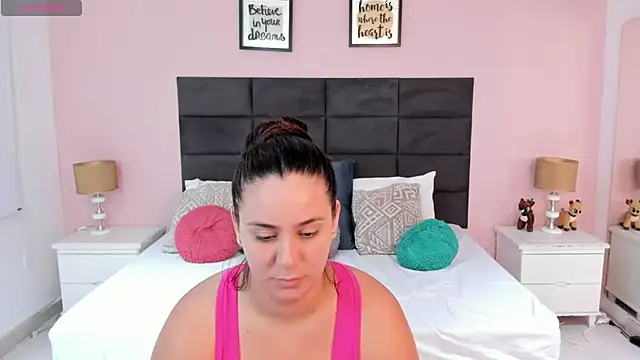 MadisonJenner online show from 14, 11, 2025