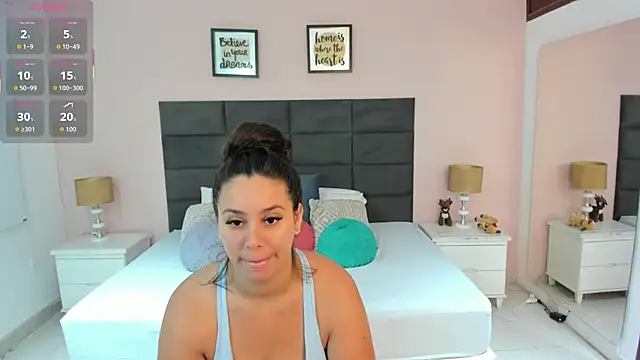 MadisonJenner online show from 23, 11, 2025