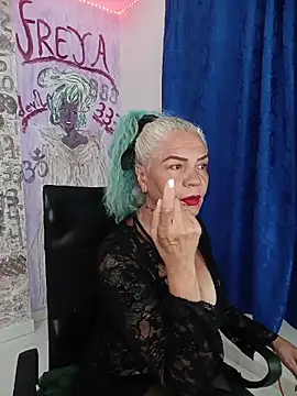 freyadevil333 online show from 15, 4, 2026