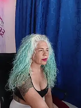 freyadevil333 online show from 25, 4, 2026