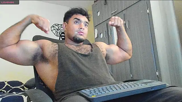 Big furry bear13 online show from 14, 12, 2024
