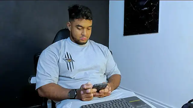 Big furry bear13 online show from 1, 5, 2026