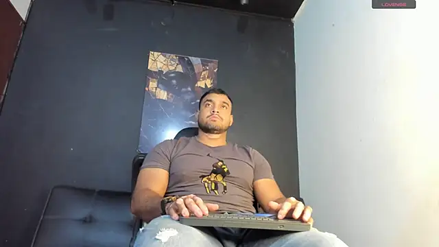 Snapshot of Big_furry_bear13 chatting on 29, 6, 2026 Big furry bear13 online show from 29, 6, 2026