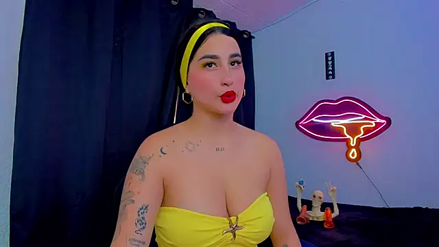 Snapshot of sunshine_uwu22 chatting on 25, 6, 2026 sunshine uwu22 online show from 25, 6, 2026
