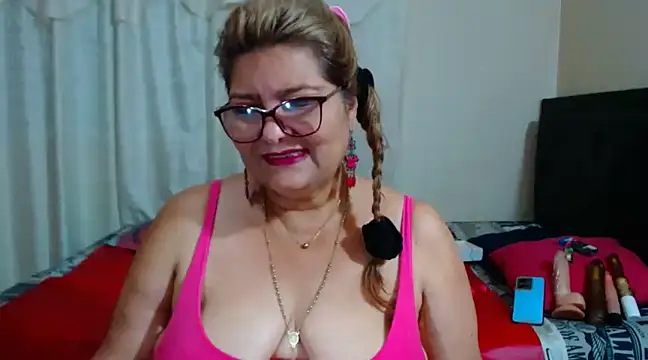 maturehot649 online show from 10, 1, 2025