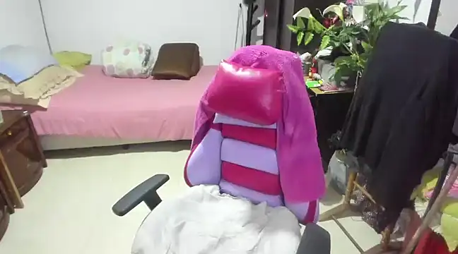 Snapshot of Mrs_mommy_ chatting on 14, 1, 2025 Mrs mommy online show from 14, 1, 2025