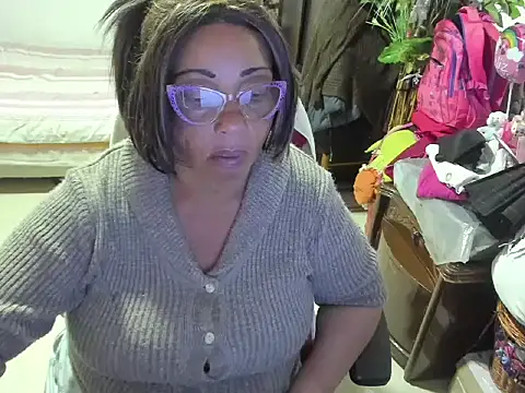 Snapshot of Mrs_mommy_ chatting on 7, 3, 2025 Mrs mommy online show from 7, 3, 2025